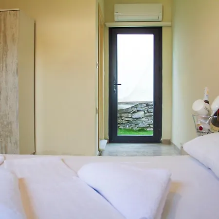 Sebastian 2* ビテツ